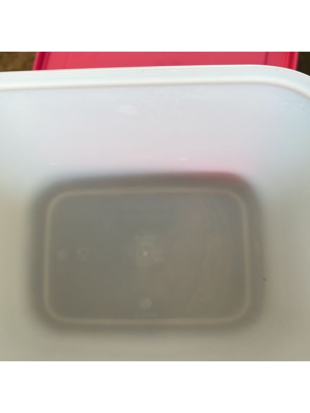 Tupperware 4 3/4Cup Festive Container❤️🔥❤️🔥 - Picture 2 of 5